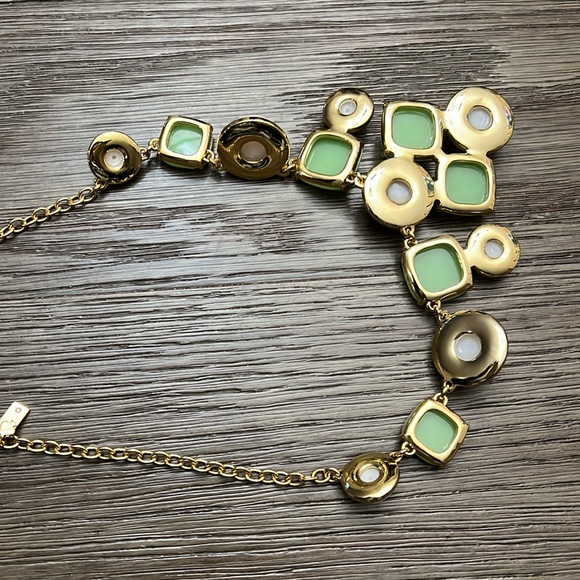 KATE SPADE NEW YORK Mint/Cream Cushion Pearl Statement Necklace - Picture 7 of 11